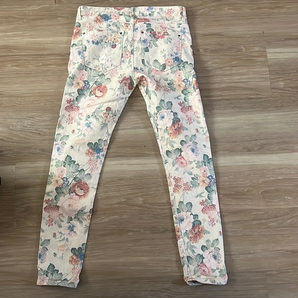 Leora Women floral slim fit size 4 - Picture 6 of 8